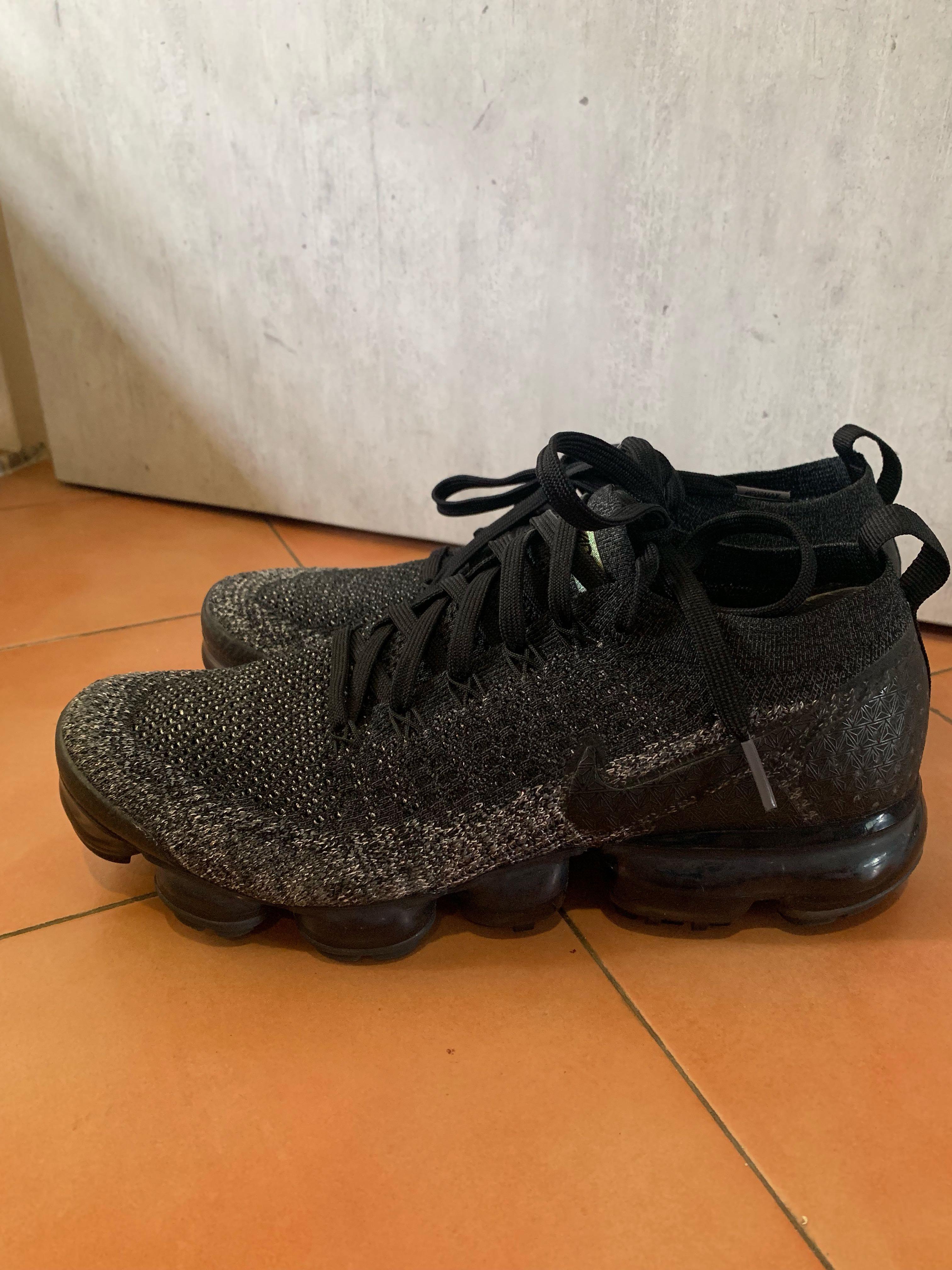 nike vapormax flyknit 2 black and grey