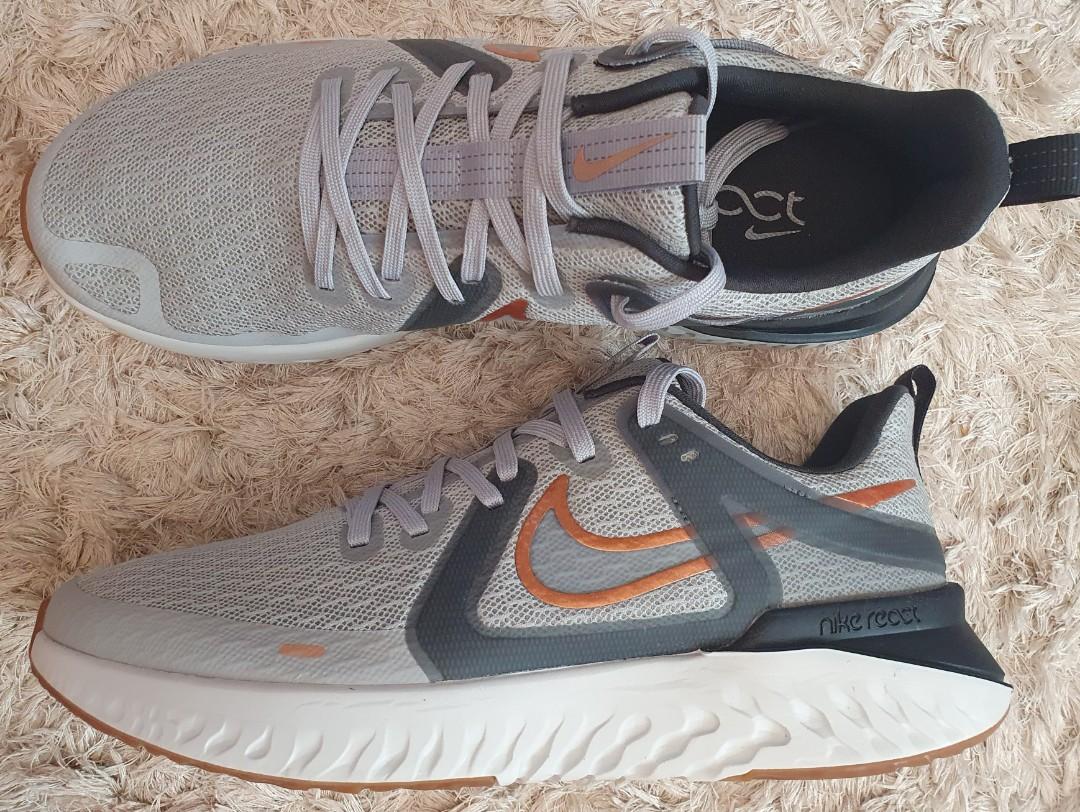 nike legend react size 11