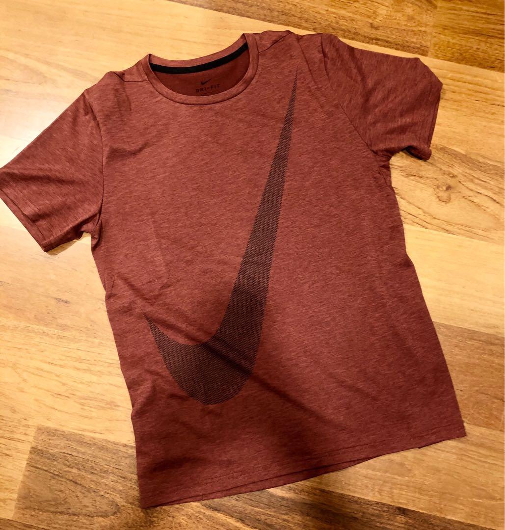burgundy dri fit shirt