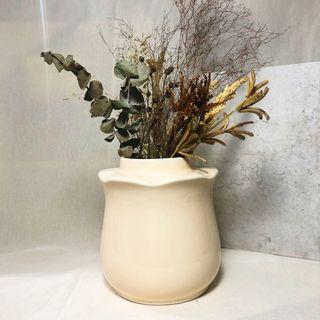 Poise Ceramic Vase w/drainage hole