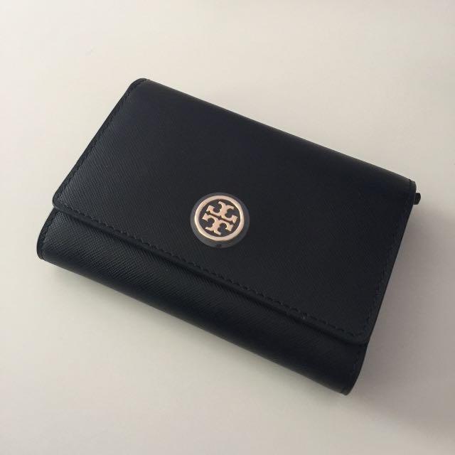 tory burch trifold wallet