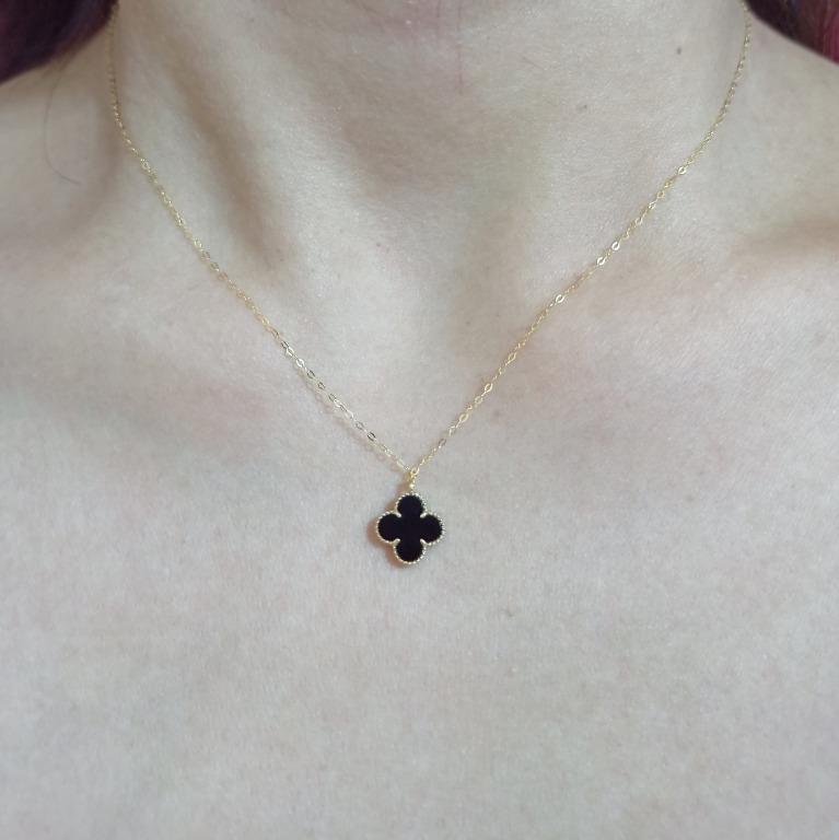 Vca necklace black top