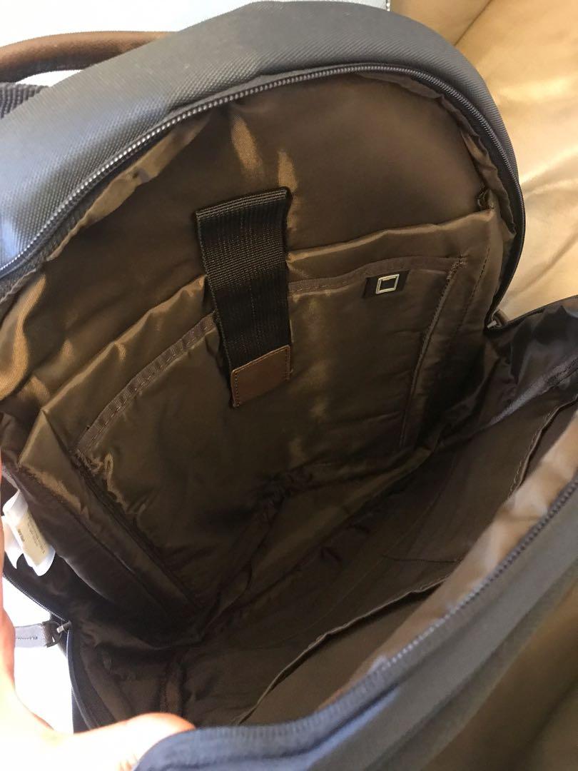 全新 Samsonite 電腦背囊 B6350s Lenovo Urban Backpack, 男裝, 袋, 背包 Carousell