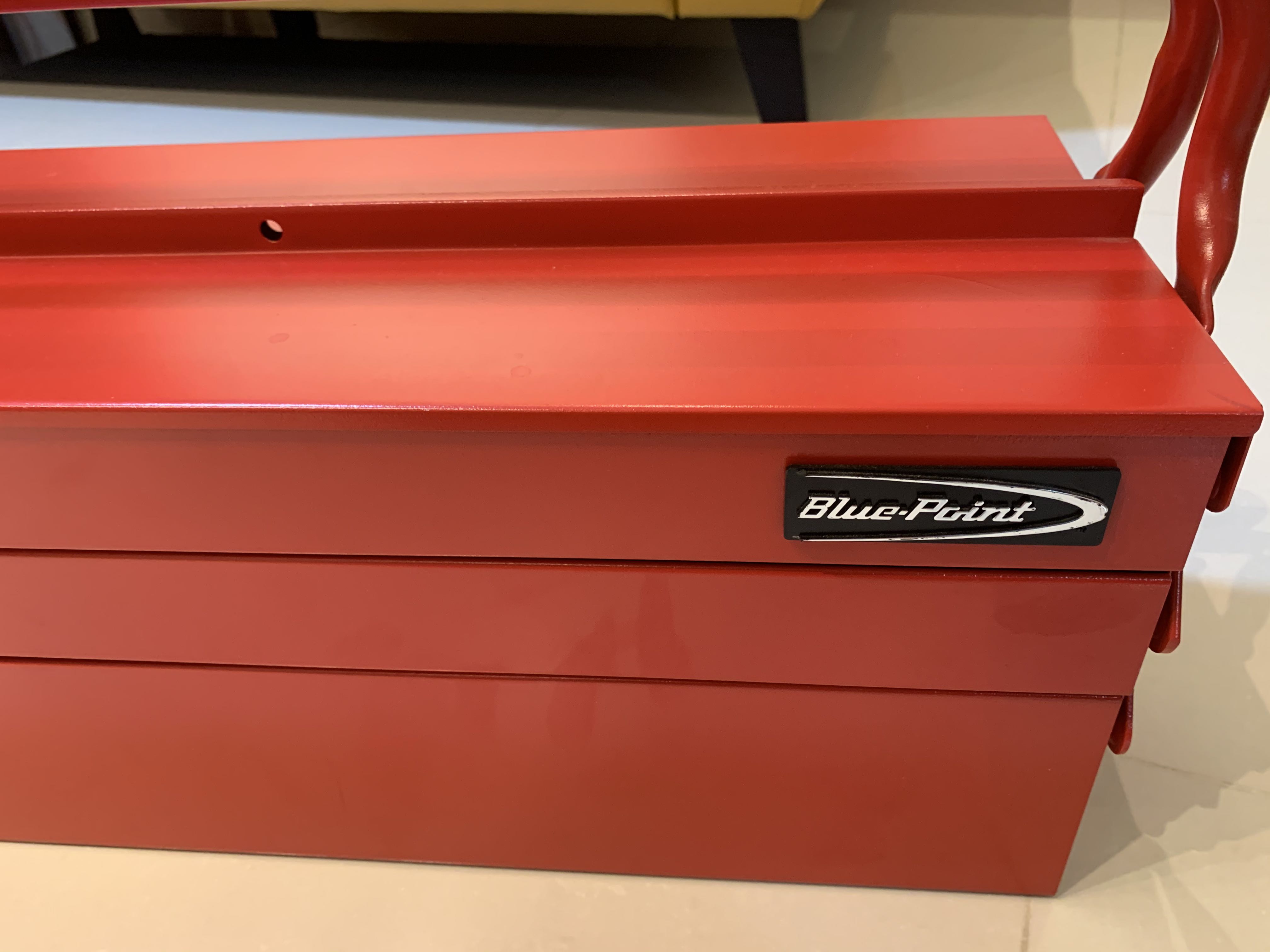 Blue point cantilever shop tool box