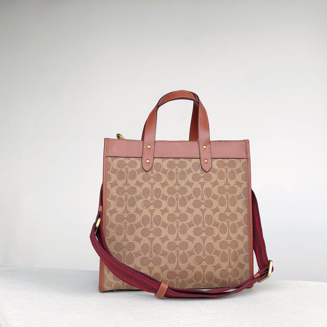 c0776 coach
