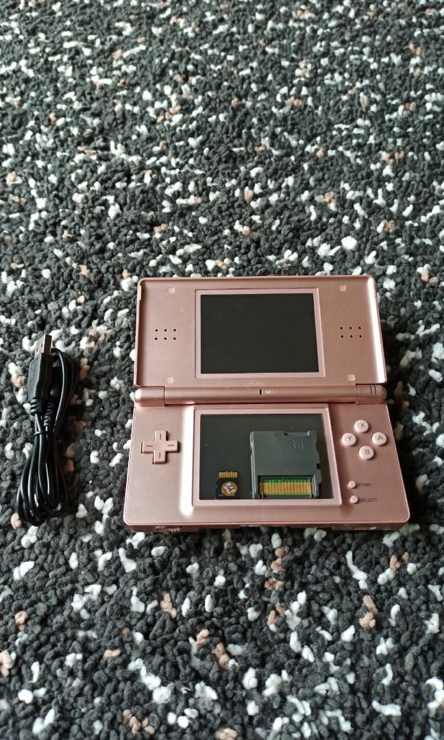 玫瑰金ds Nds Ndsl Ndsi 2ds 3ds Gb Gameboy Game Boy 任天堂nintendo R4卡 充電 全正常運作 遊戲機 遊戲機器材 Carousell