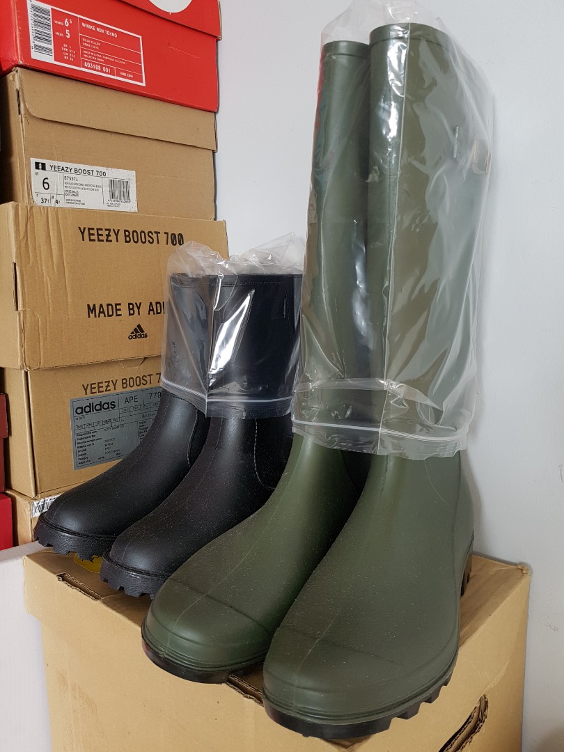 yeezy rain boots
