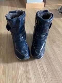 where to buy winter boots near me