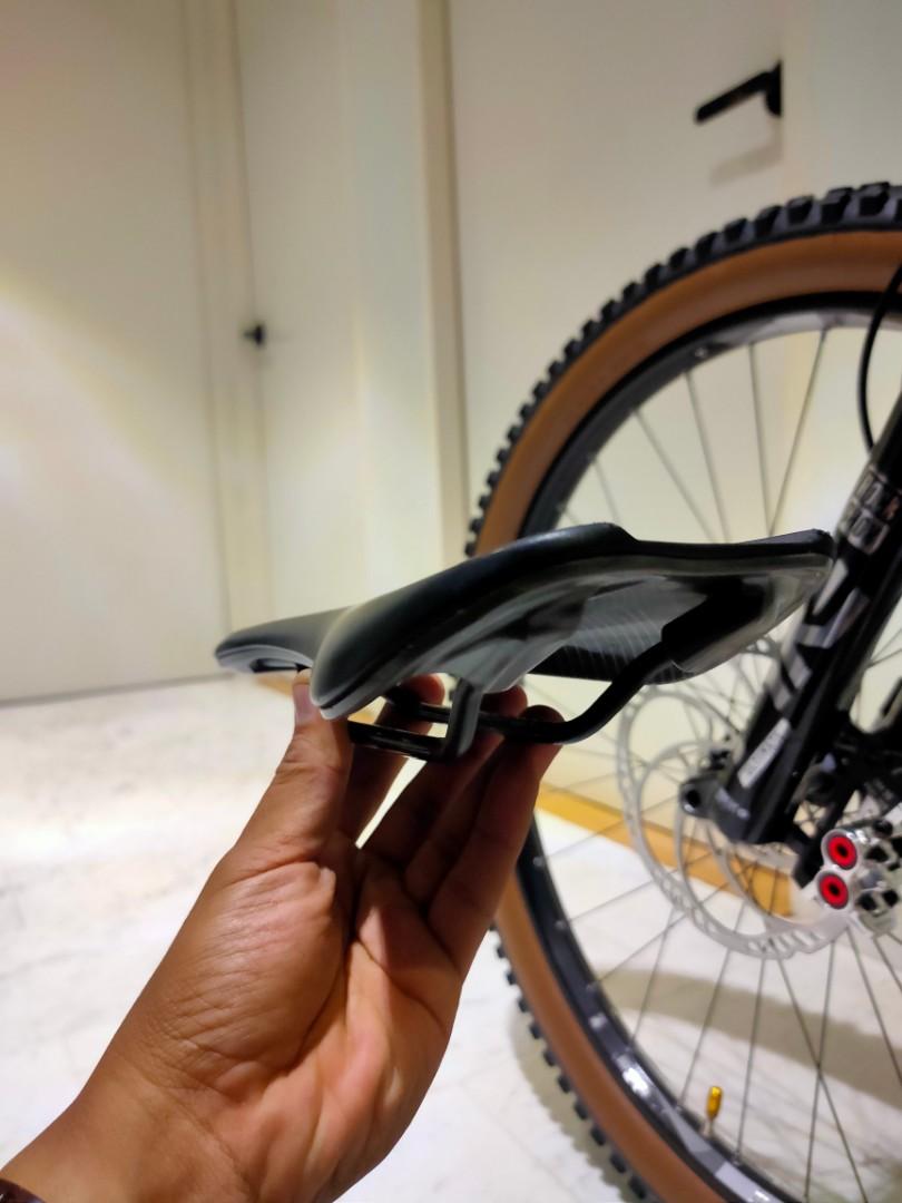 nukeproof vector am saddle