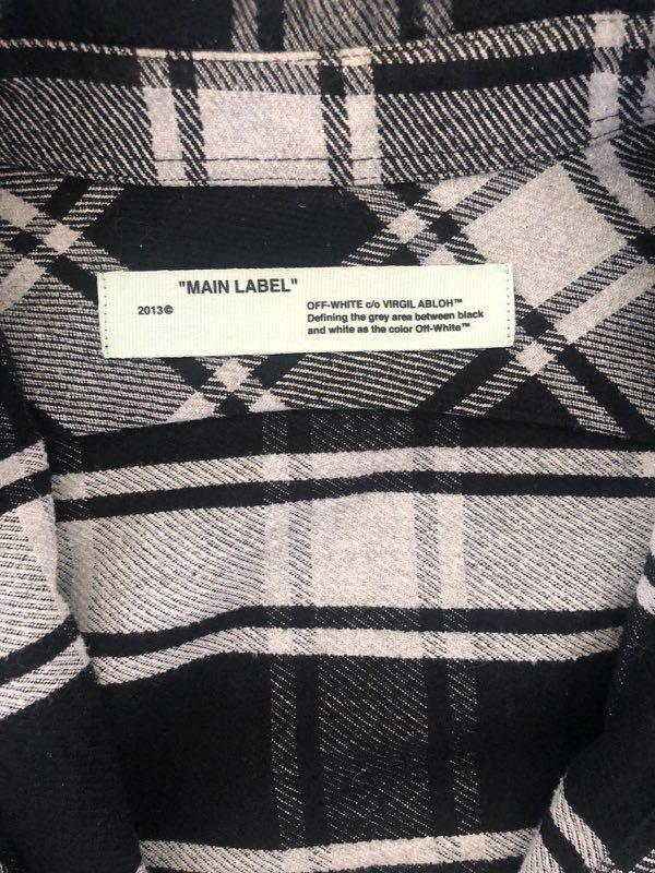 Off white jacket （分類：外套及戶外衣服）位於 Hong Kong。 由 ccoffeeeeee 提交（商品編號 1046977800，圖片 3）。簡介： 。