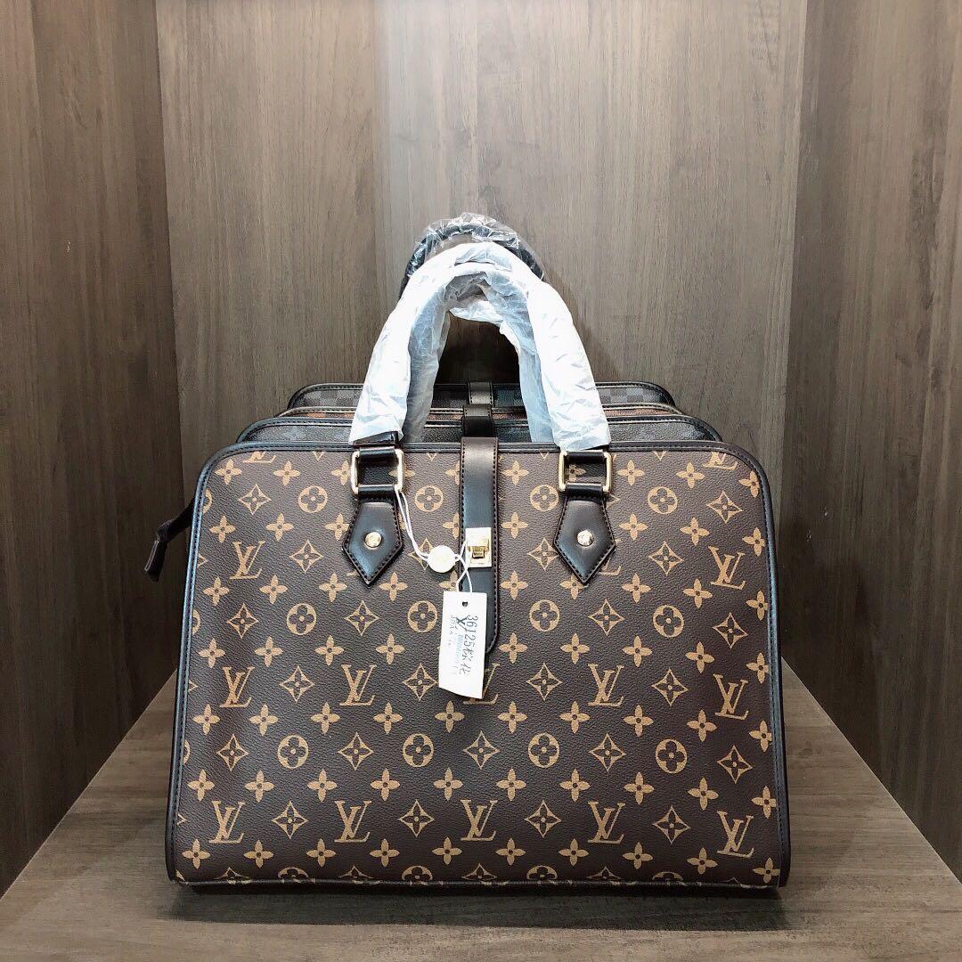 OFFER🔥LV Office Bag, Men's Fashion, Bags, Briefcases on Carousell