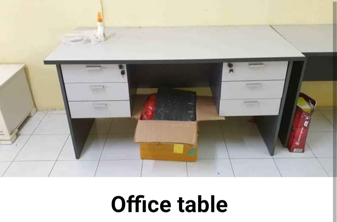 Office table sale at (Johor Kulai), Furniture & Home Living, Furniture, Tables & Sets on Carousell