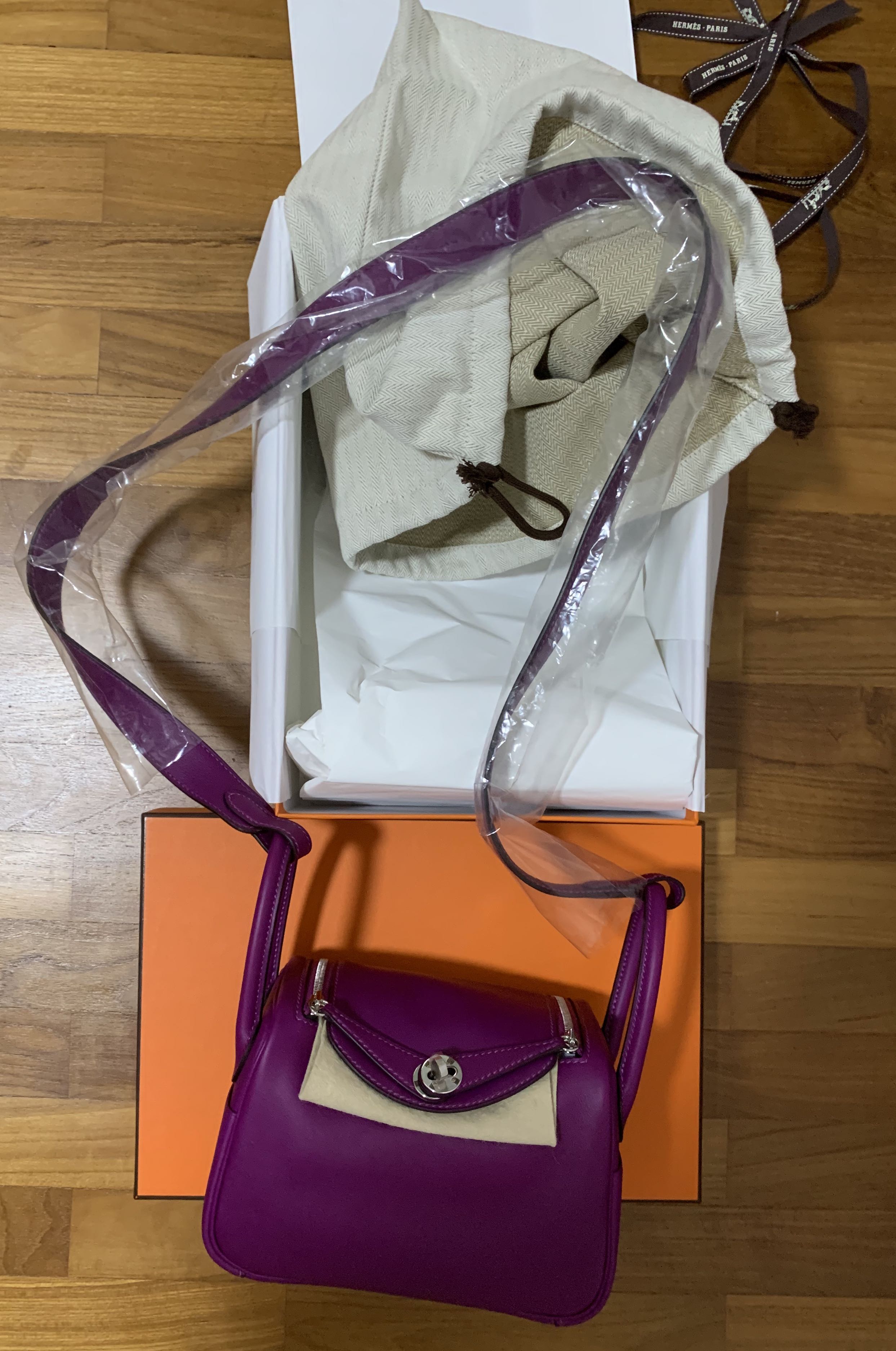 Rare to get Color in Europe- Brand new Hermes Mini Lindy full set with box  and copy receipt good alternative to birkin Kelly or Constance , Women's  Fashion, Bags & Wallets, Cross-body