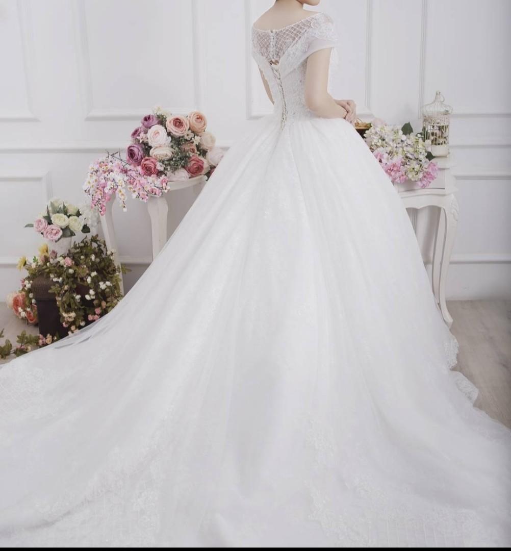 Gown putih sales