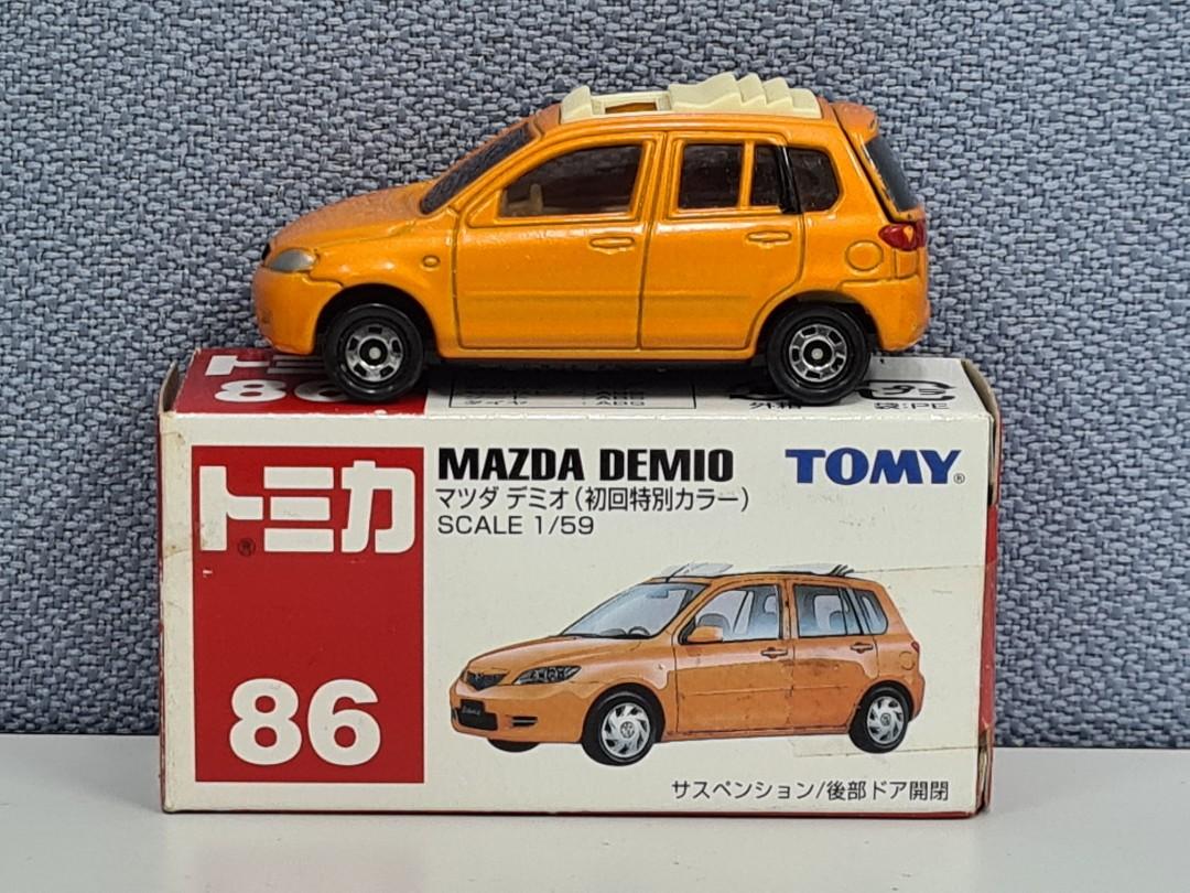 Tomica mazda demio top