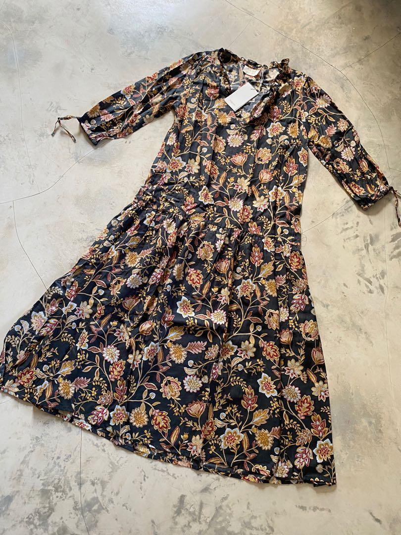 Auguste the Label Dress, Fesyen Wanita, Pakaian Wanita, Gaun ...