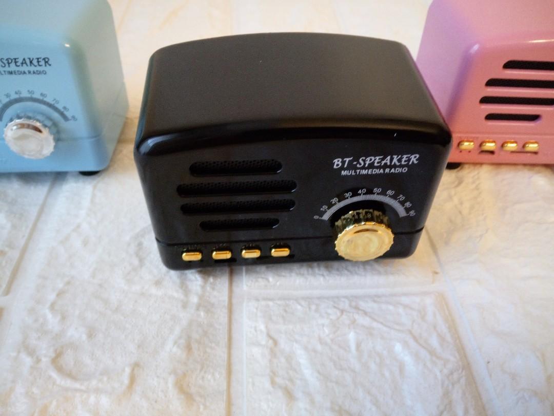 Bluetooth Mini Speaker (Category: Soundbars, Speakers & Amplifiers) located in Quezon City. Submitted by trendsites.manila (Listing ID 1047147151, Image 3). Description: England Mini Bluetooth Speaker Style Php 358.88 each Available Color Pink blue Retro Vintage Style.