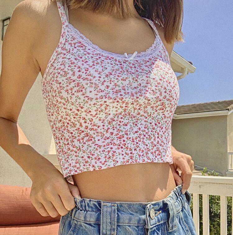 brandy melville pink floral lace bow skylar tank top, Women's Fashion,  Tops, Sleeveless on Carousell