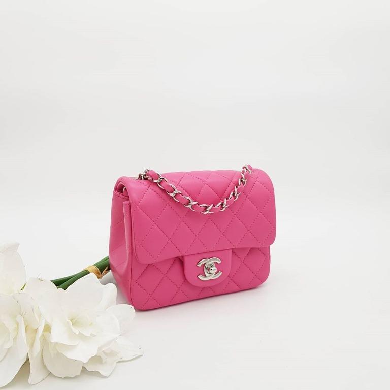 Chanel Mini Vanity GHW Caviar Heart Crush, Luxury, Bags & Wallets on  Carousell