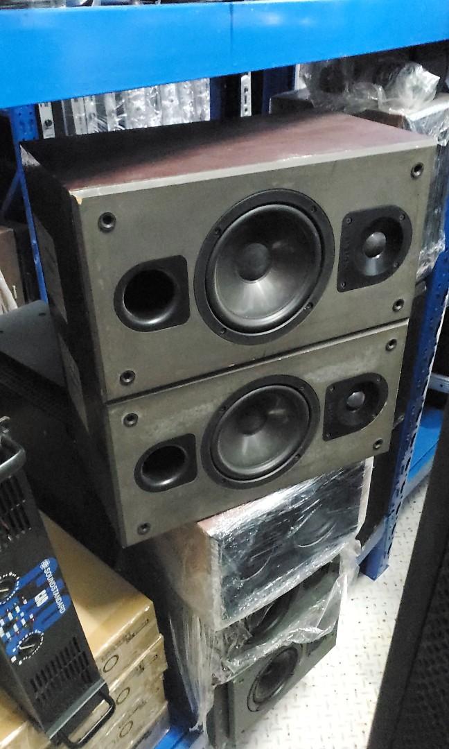 energy bookshelf speakers