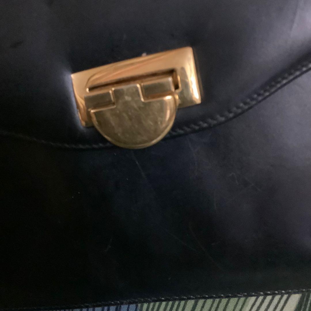 Esquire Collection Vintage Leather Sling Bag, Women's Fashion, Bags