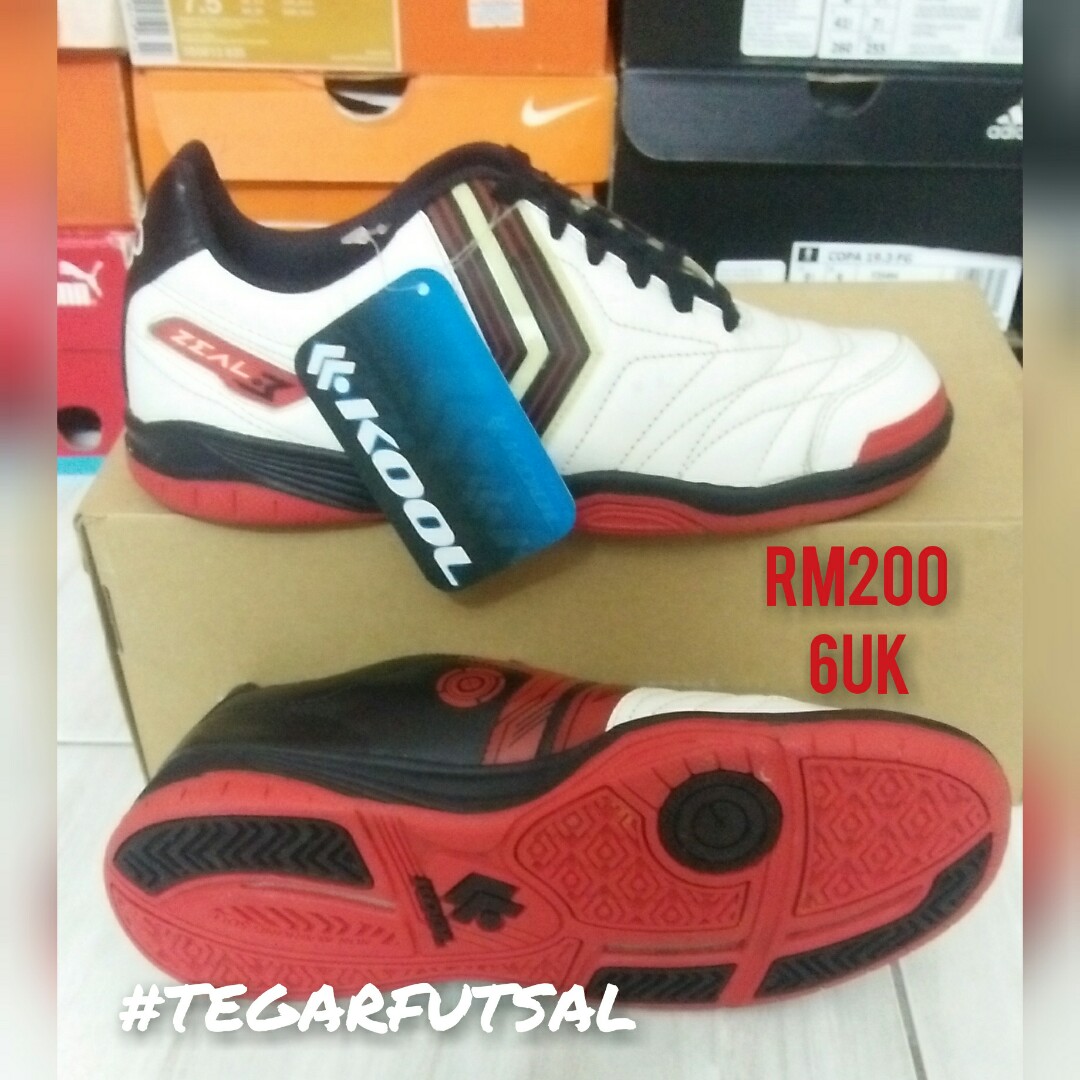 Kasut futsal kool clearance
