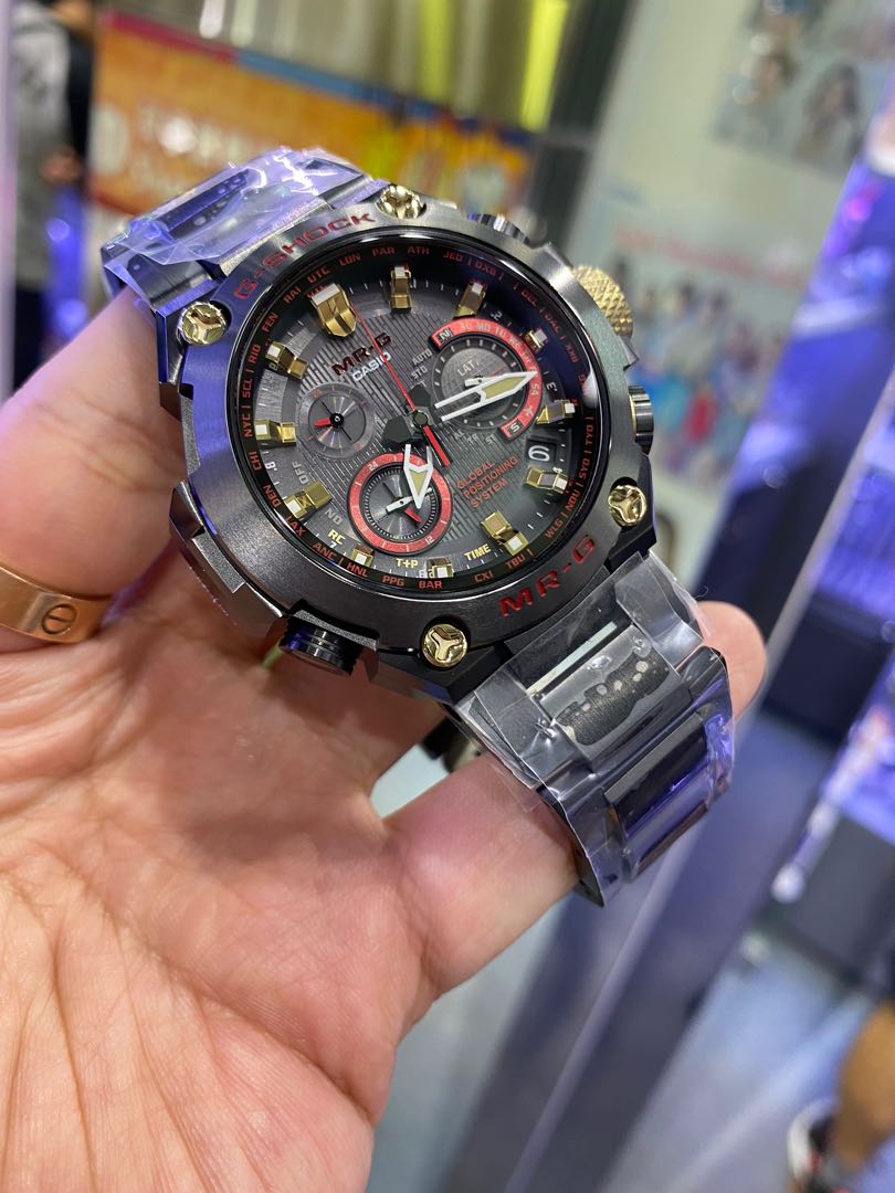 Casio G-Shock 赤備MRG-G1000B-1A4, 名牌, 手錶- Carousell