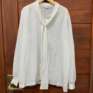 (Kategori: ) berada di . Dikirim oleh daiora (ID iklan 1047199176, Gambar 1). Deskripsi: .
