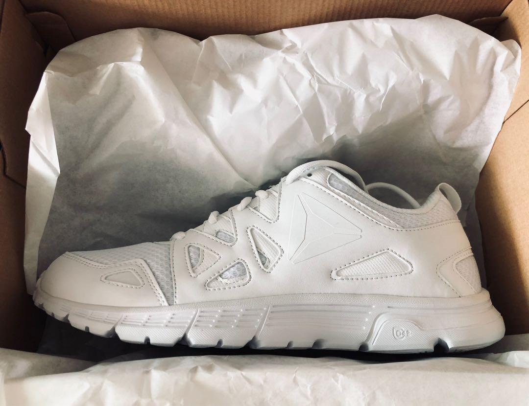 Reebok run supreme 3. top
