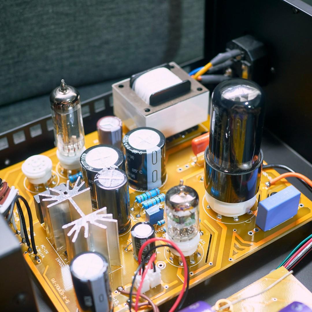 Reisong QAQ6 12AX7 Tritube Preamplifier Modded & Upgraded 4 Ins 2 Outs