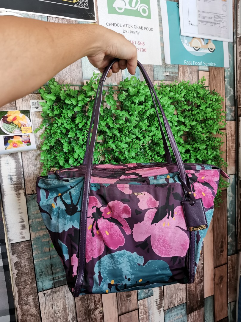 Tumi hot sale floral tote