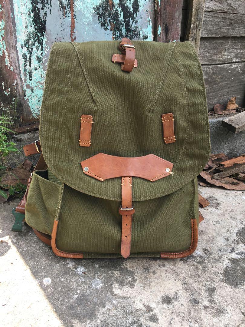 Vintage Romanian military rucksack, Fesyen Pria, Tas & Dompet , Lainnya