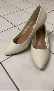 (Category: ) located in . Submitted by siblings_preloved (Listing ID 1047303108, Image 1). Description: .