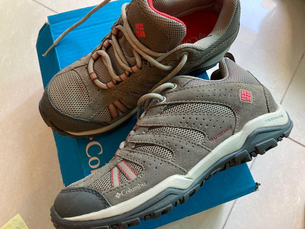 全新 Columbia 行山鞋女裝eur37 Us6 運動產品 運動衫 Carousell