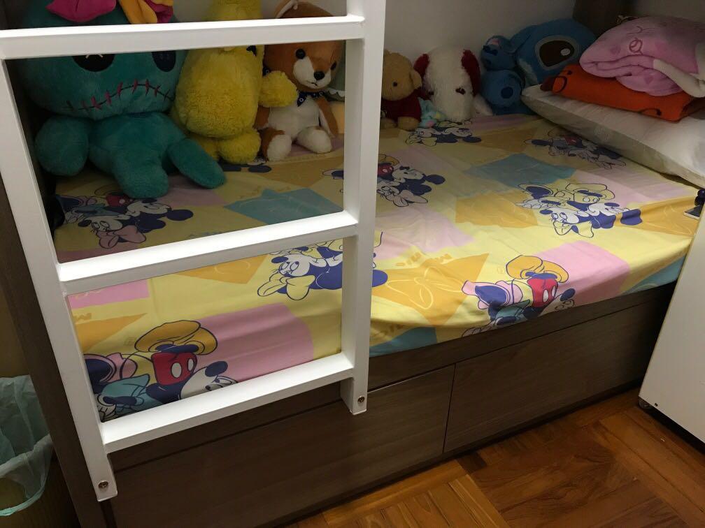 急放 實惠超新雙層床 Pricerite Bunk Bed, 傢俬＆家居, 傢俬, 床架及床褥 Carousell