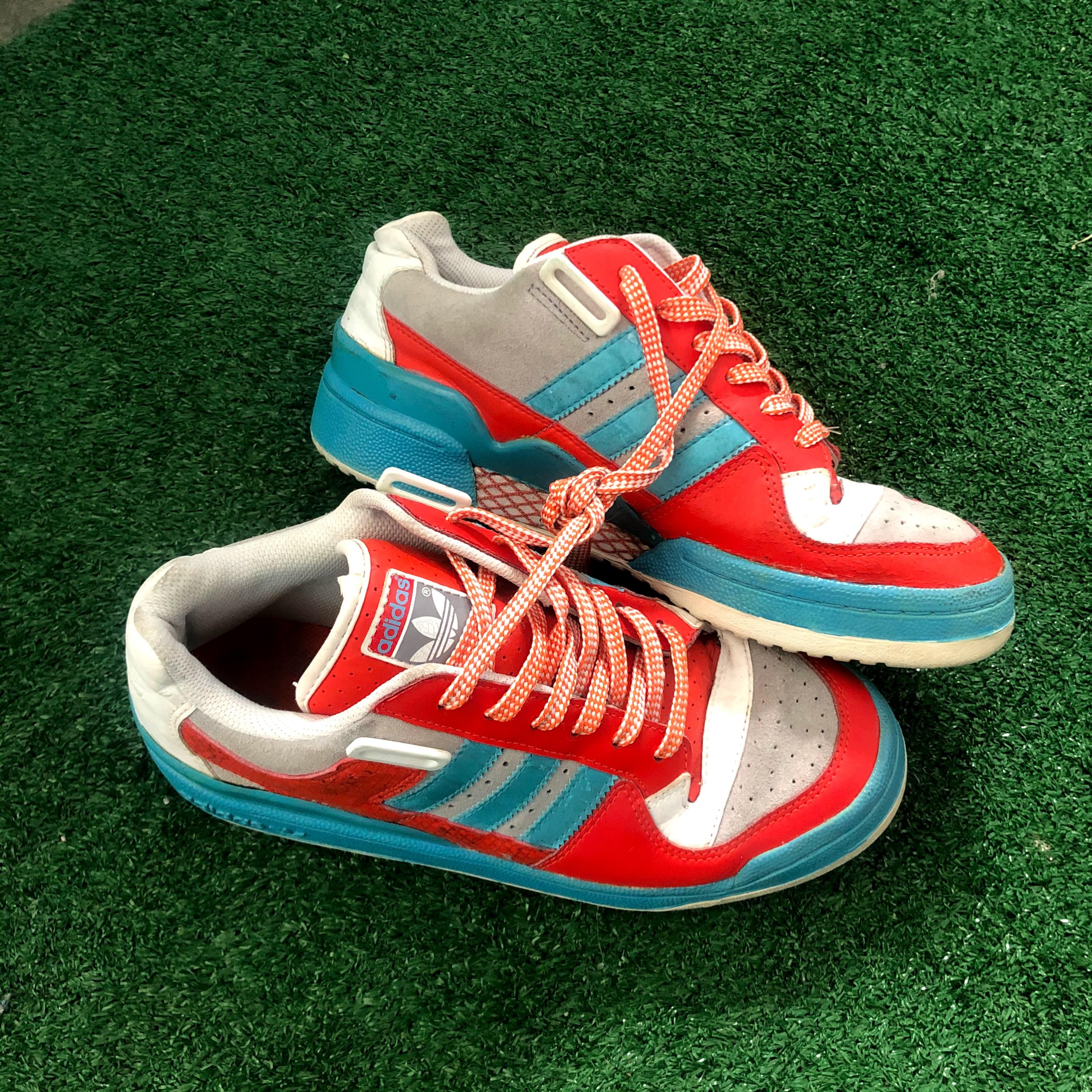 Adidas vendita outlet
