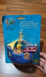 Bath toy (toy r us)