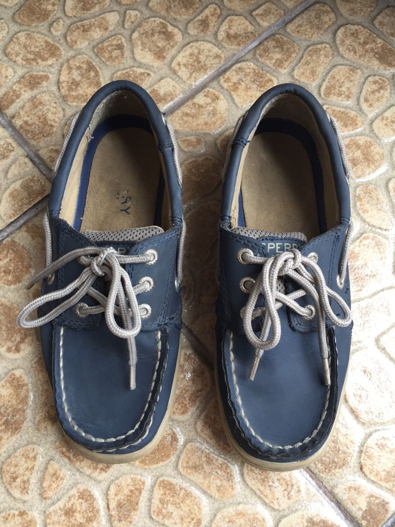 boys sperrys