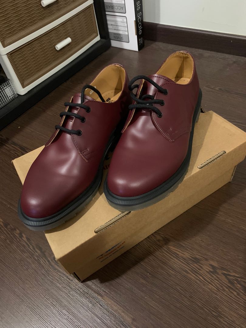 dr martens 11 gusset