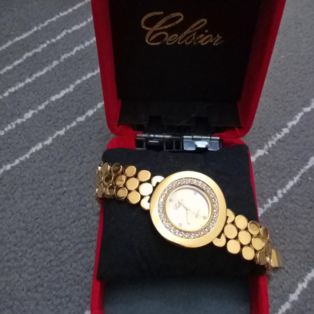 Celsior quartz hotsell watch