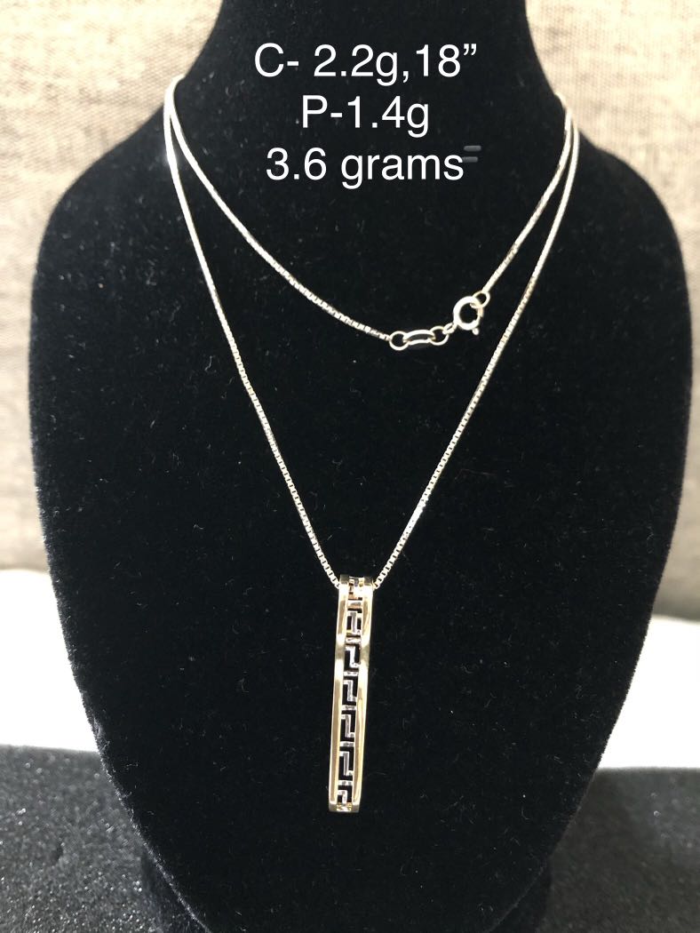 Fendi pendant top necklace