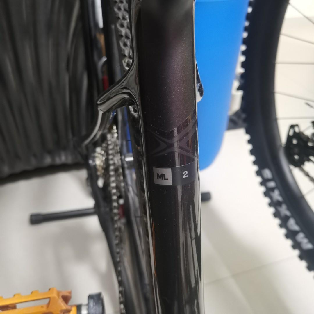 2021 Giant revolt advanced 2 gravel 