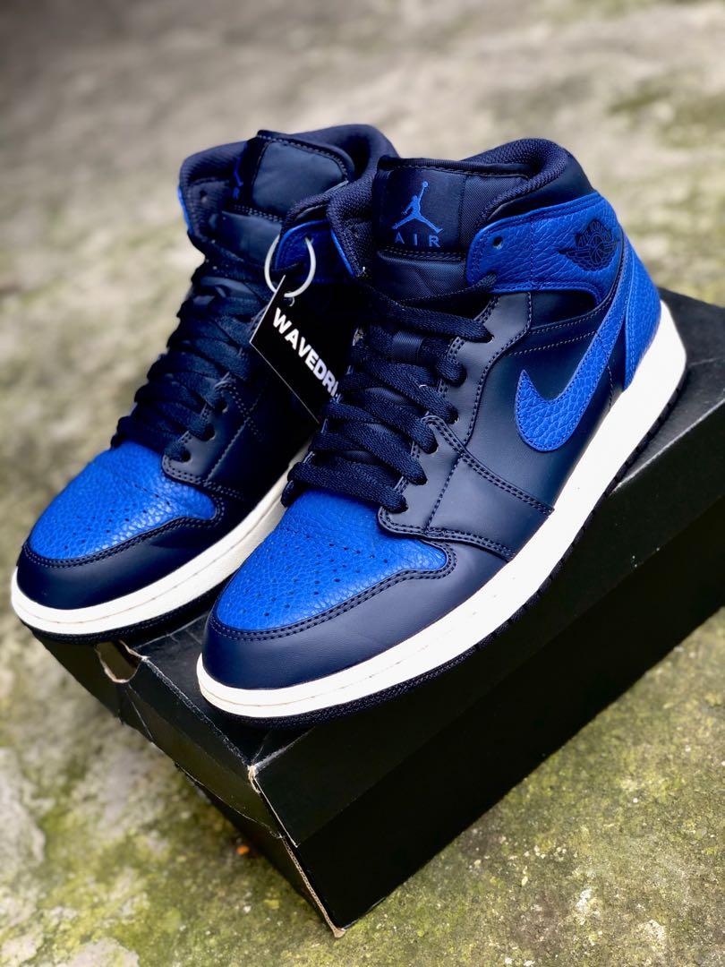 Jordan 1 top mid obsidian royal