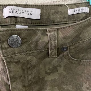 kenneth cole reaction skinny jeans