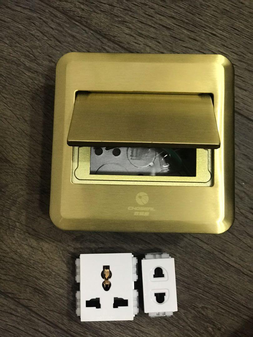 Led socket brushes switch (Category: TV Parts & Accessories) located in Singapore. Submitted by chrix881 (Listing ID 1047475211, Image 1). Description: .