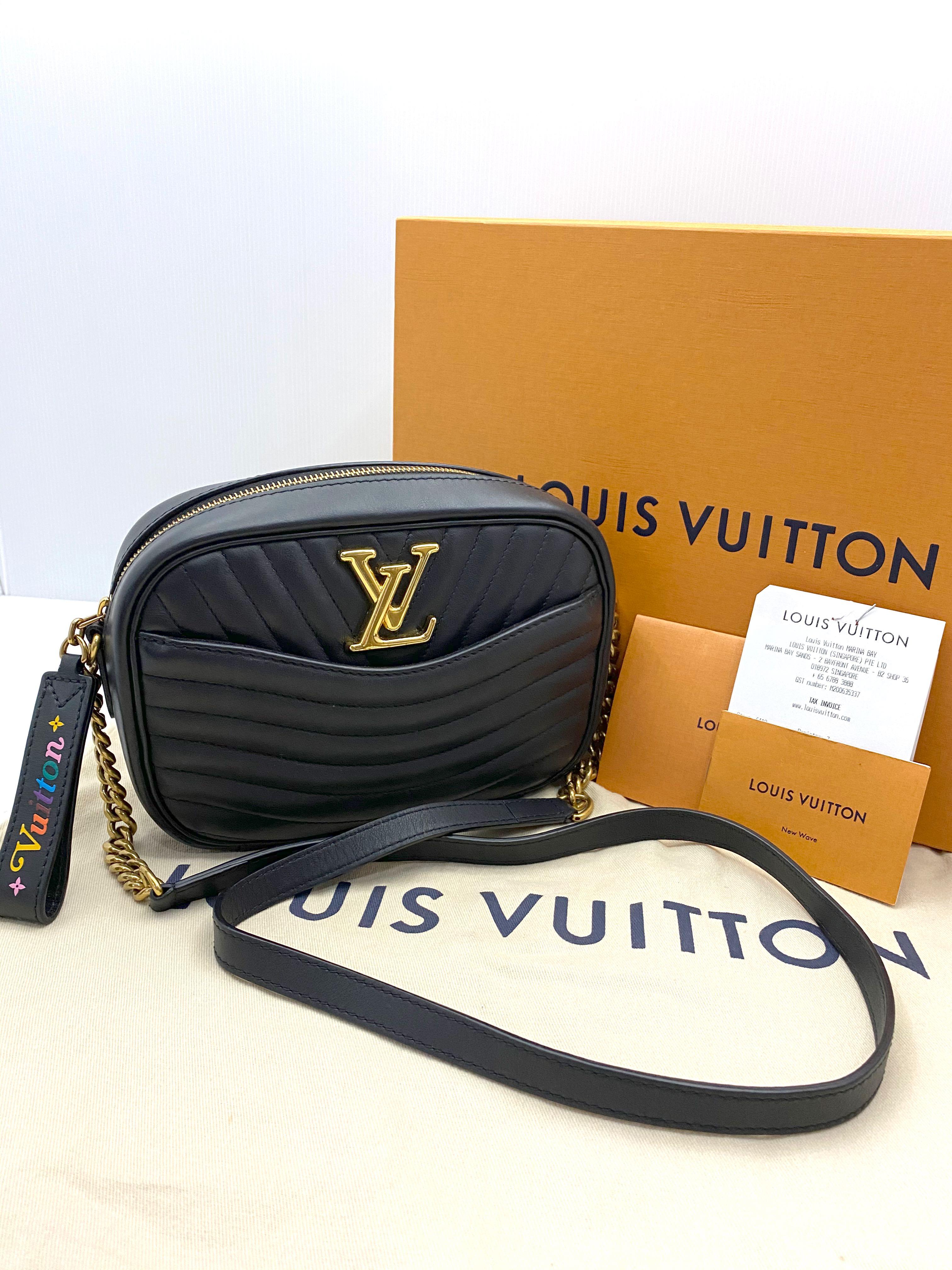 Louis Vuitton Camera Bag - 8 For Sale on 1stDibs  louis vuitton vintage camera  bag, lv vintage camera bag, louis vuitton monogram camera bag