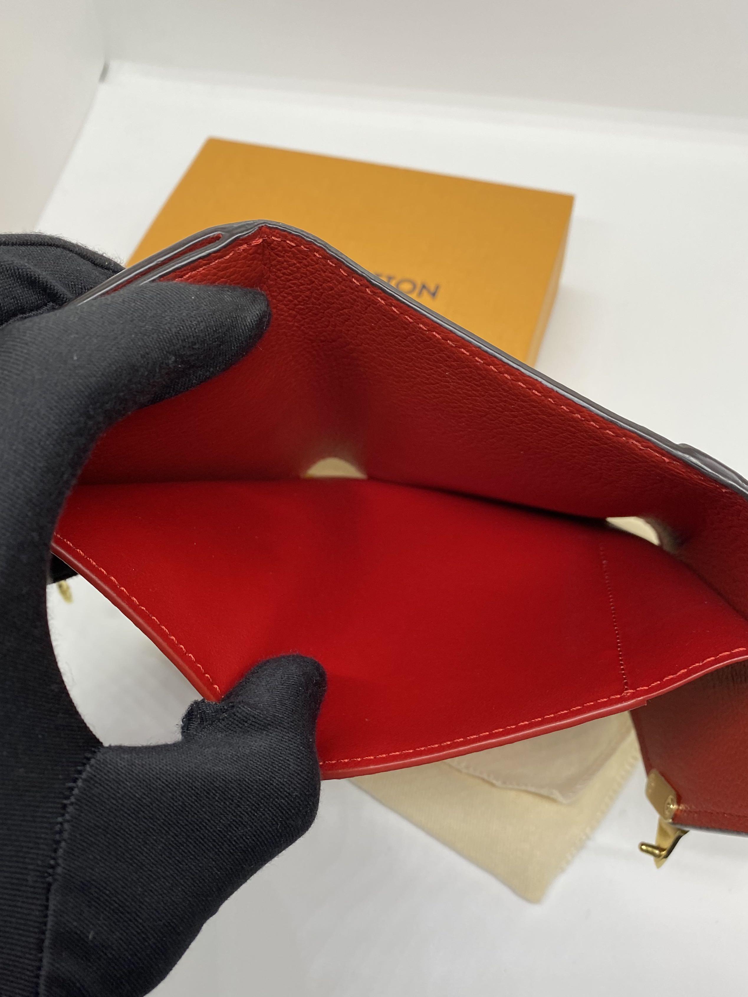 Shop Louis Vuitton TAIGA 2019 SS Pince wallet (M62978) by lufine