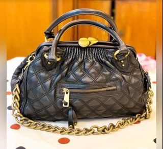 (Category: ) located in . Submitted by el.espacio.del.closet (Listing ID 1047427774, Image 1). Description: .
