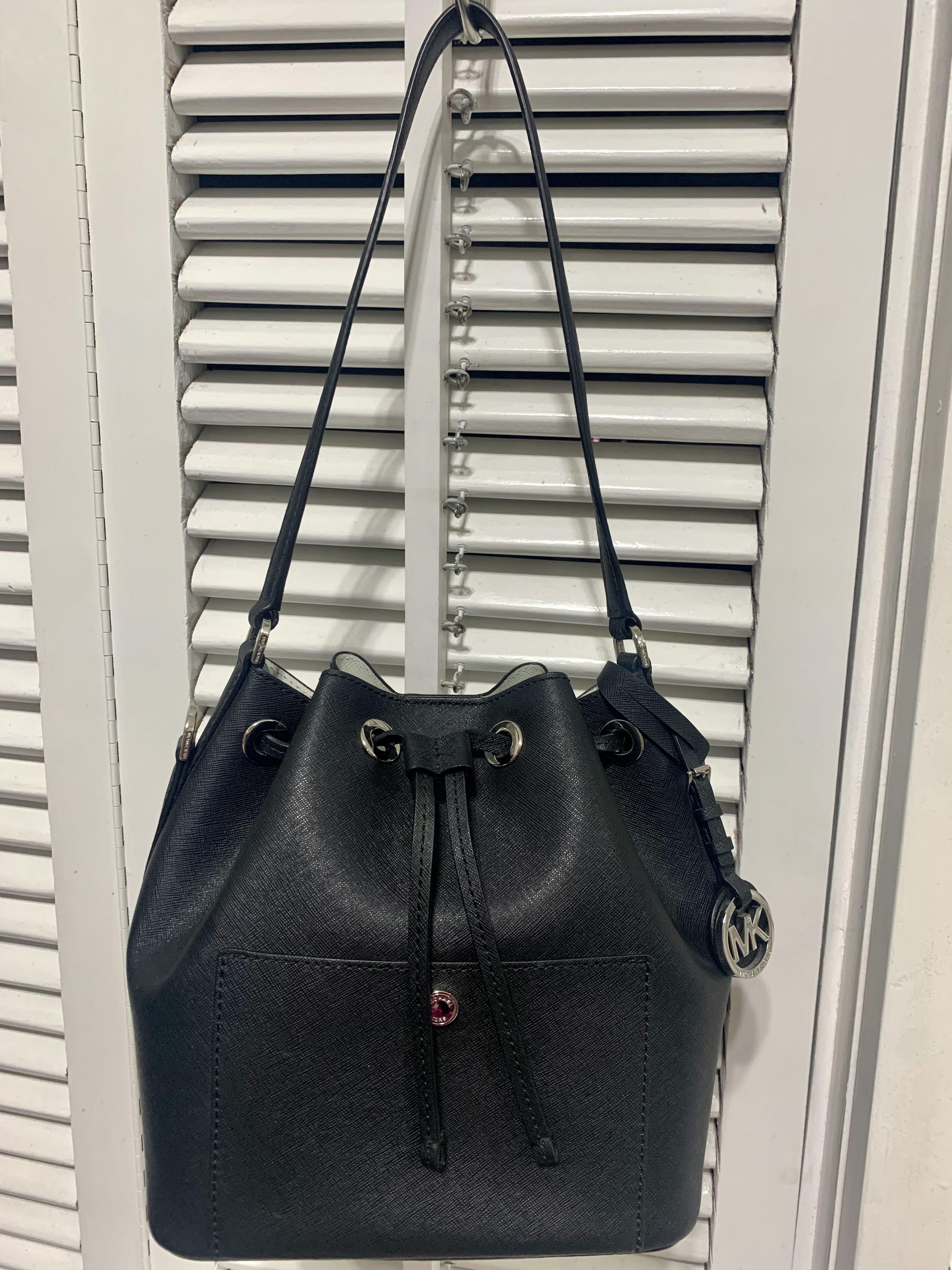 Michael Michael Kors Greenwich Medium Saffiano Leather Bucket Bag