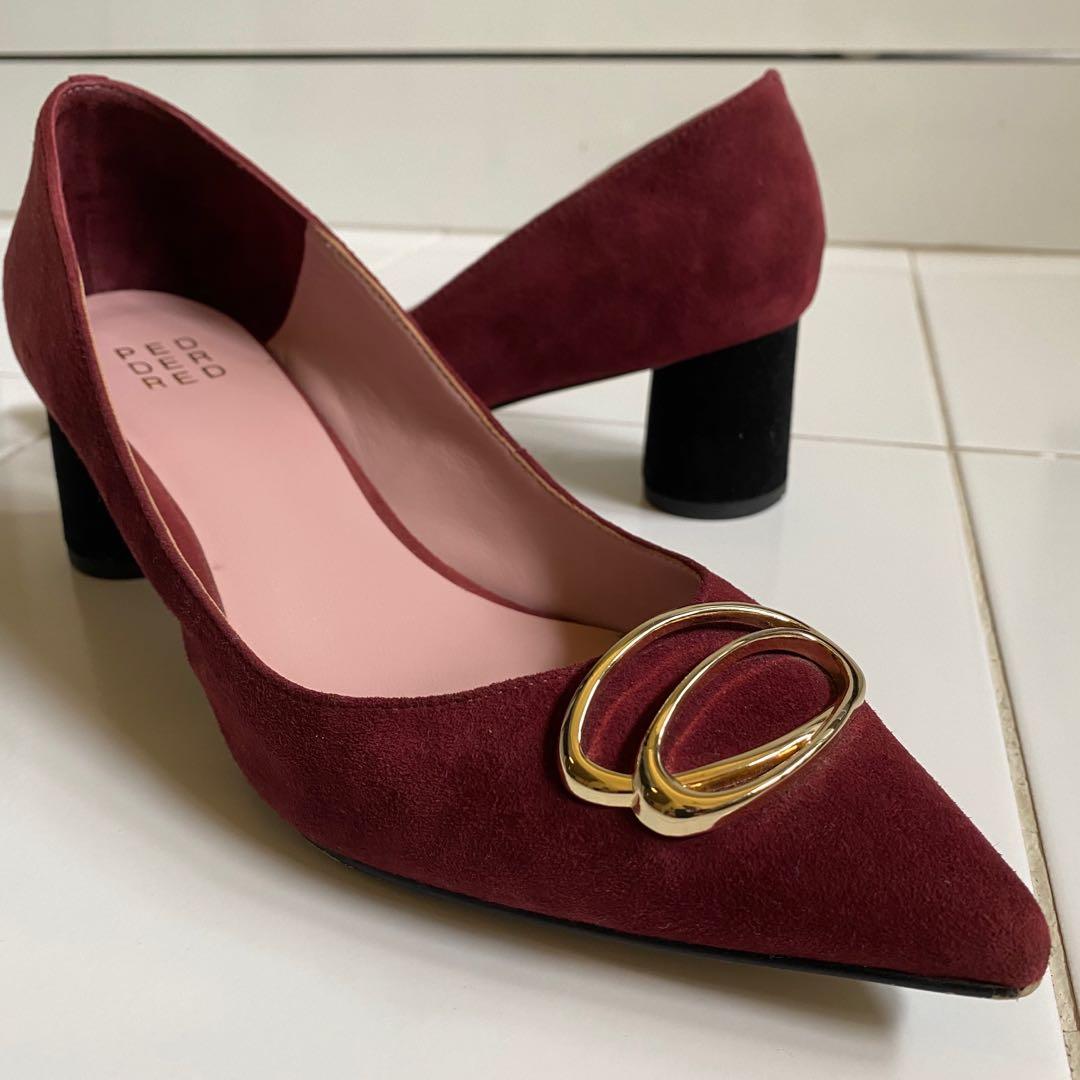 On Pedder 38.5 maroon block heeled pumps